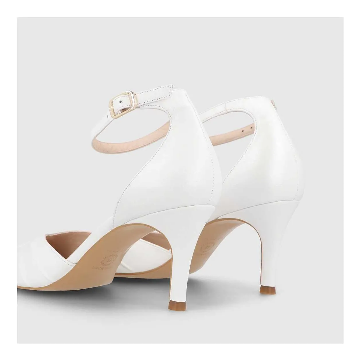 salones_de_novia_blancos_esi_2.webp Outlet Salones De Novia Blancos Esi Mujer Salones De Novia