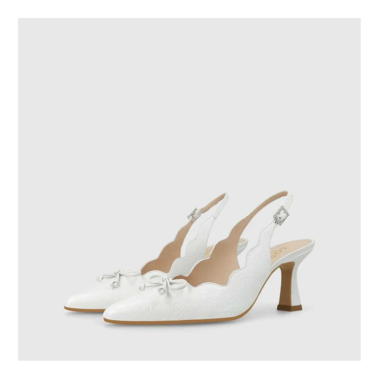 salones_de_novia_blancos_gemarino_2.webp Flash Sale Salones De Novia Blancos Gemari-No Mujer Salones De Novia