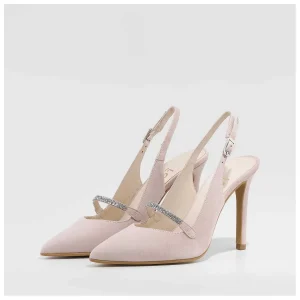 Sale Salones De Novia Rosas Volu Mujer Salones De Novia