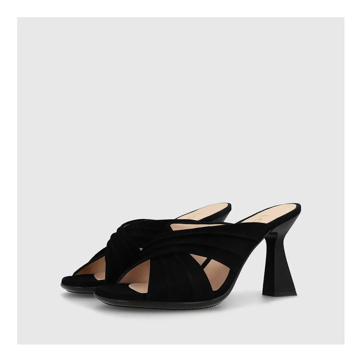 sandalias_negras_hipos_1.webp Store Sandalias Negras Hipos Mujer Sandalias