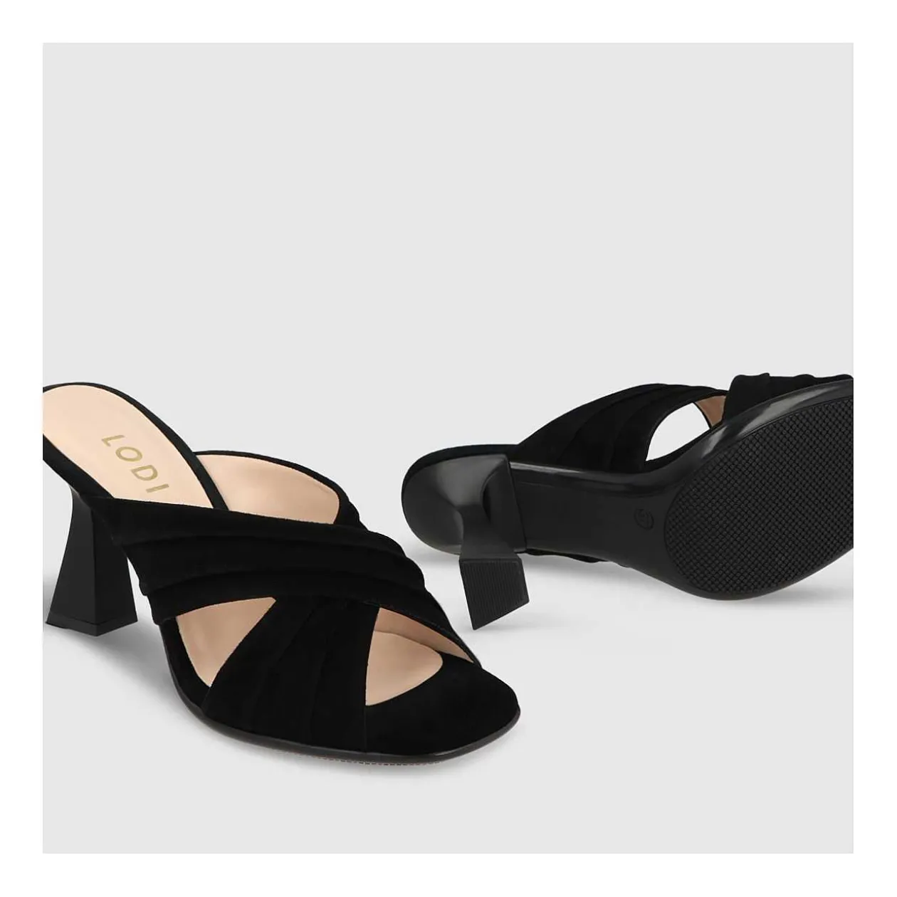sandalias_negras_hipos_3.webp Store Sandalias Negras Hipos Mujer Sandalias