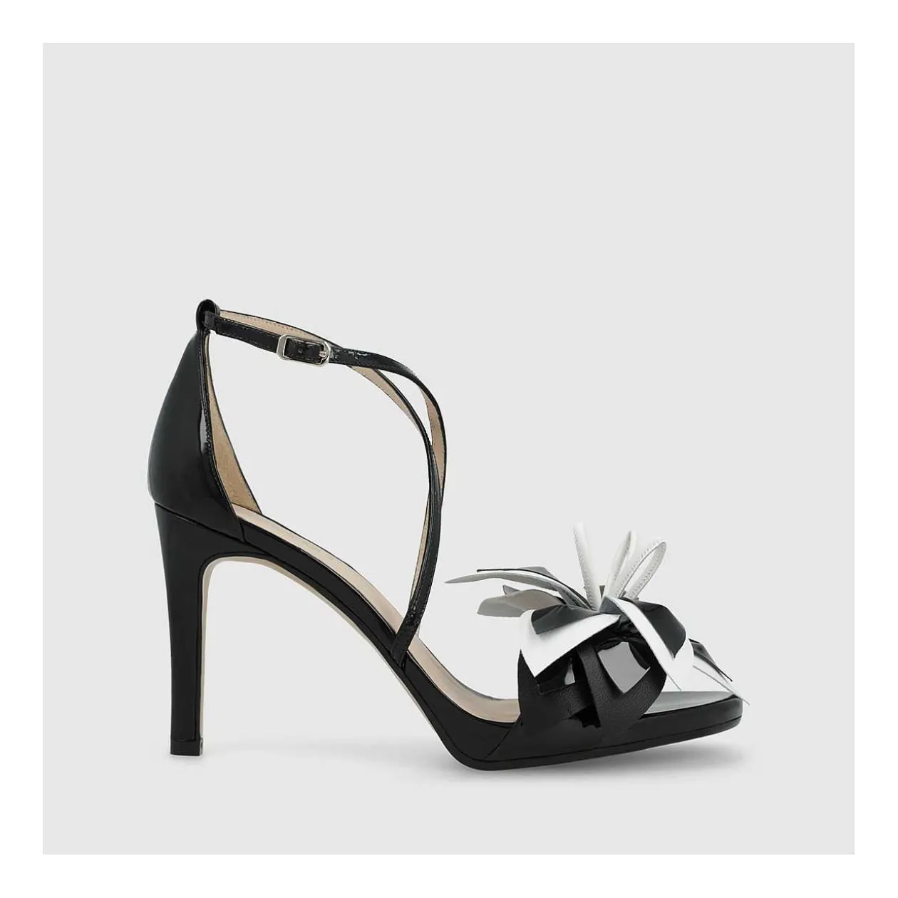 sandalias_negras_isorni_0.webp Sale Sandalias Negras Isorni Mujer Sandalias